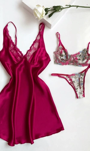 Lace Detailed Satin Nightgown & Floral Embroidered Bra Set Combination