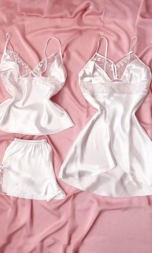 Dantel Detaylı Saten Gecelik & Dantel Detaylı Saten Şortlu Takım Kombin