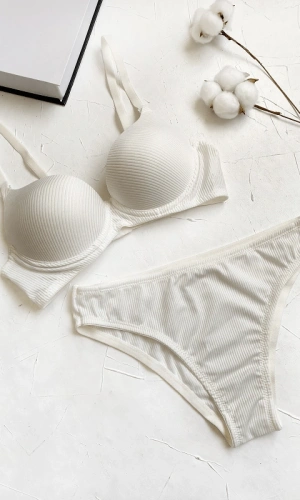 Ribbed Bra Set
