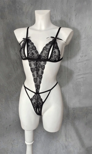 Göğüs Dekolteli Bodysuit