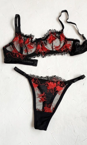 Red Floral Bra Set