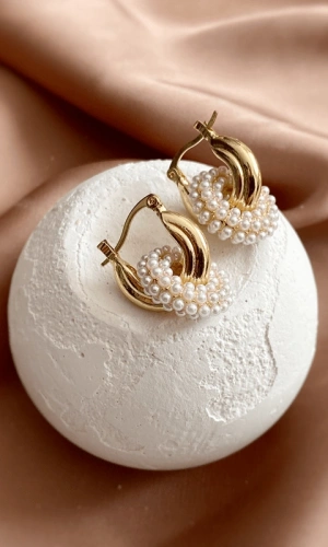 Küçük İncili Halka Küpe