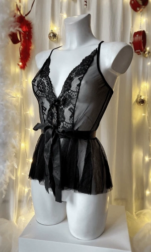 Kurdela ve Tül Detaylı Bodysuit