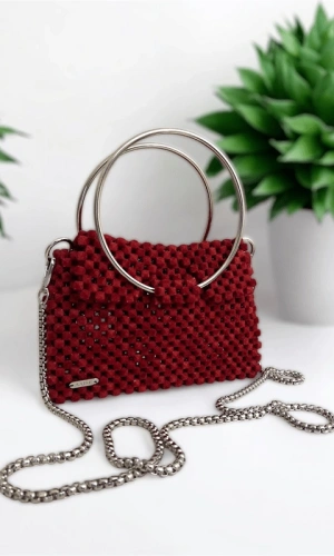 Metal Saplı Kadife Boncuk Çanta