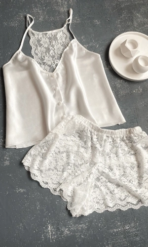 Backless Lace Shorts Set