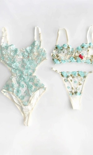 Su Yeşili Çiçek İşlemeli Bodysuit & Sütyen Takım 3 Parça Fantezi Kombin (Gizli Gönderi)