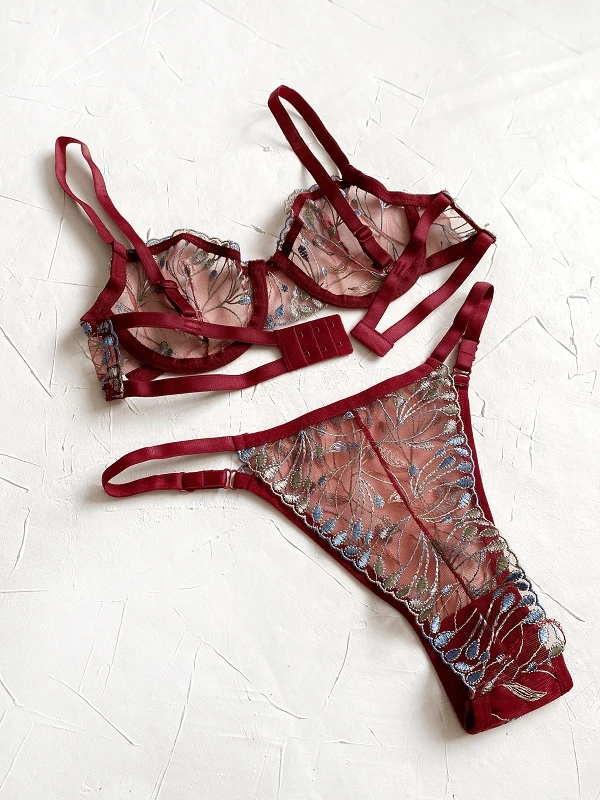 Leaf Embroidered Bra Set