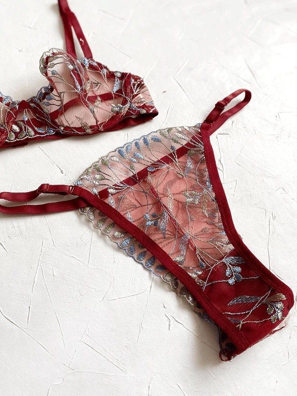 Leaf Embroidered Bra Set