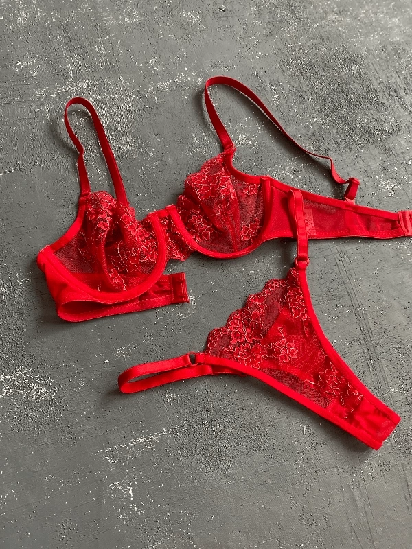 Shimmer Embroidered Underwire Bra Set