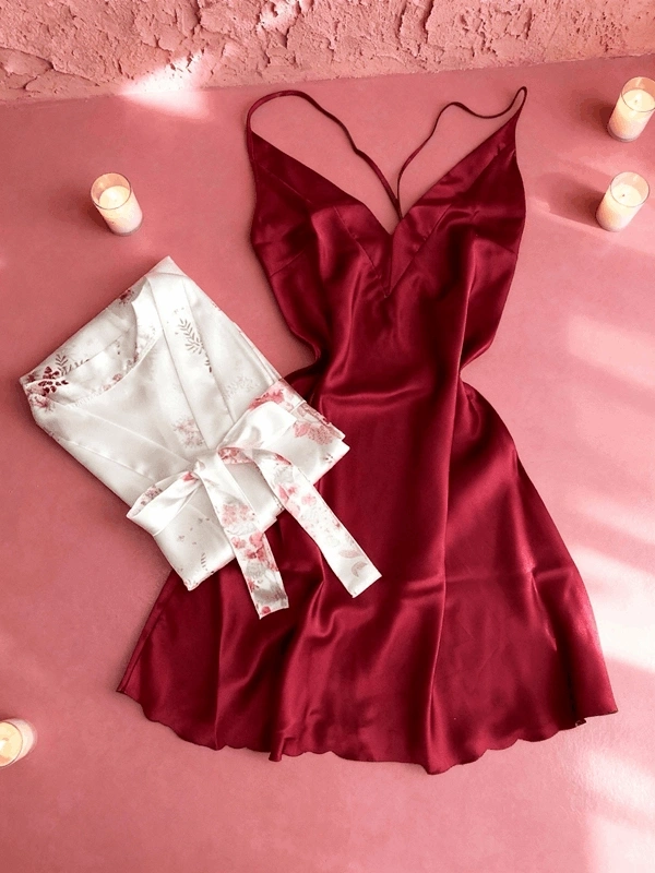 Çiçekli Yarasa Kol Yumuşak Saten Sabahlıklı Takım