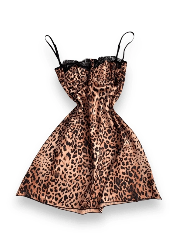 Kahverengi Leopar Göğüs Dantel Detaylı Yumuşak Saten Gecelik