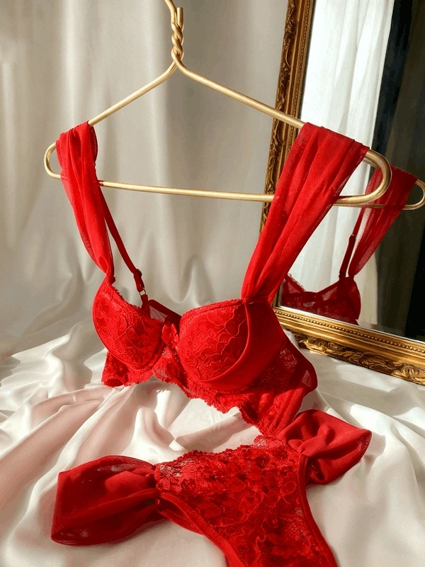 Kırmızı Kol Tül Detaylı Dantelli Destekli Sütyen Takım