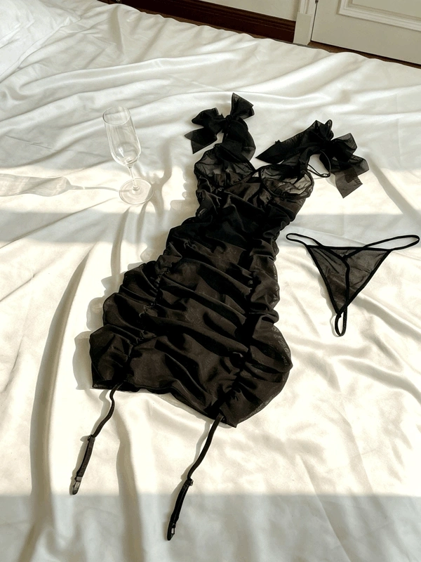 Siyah Kurdela Detaylı Tül Drape Jartiyer Kopçalı Gecelik