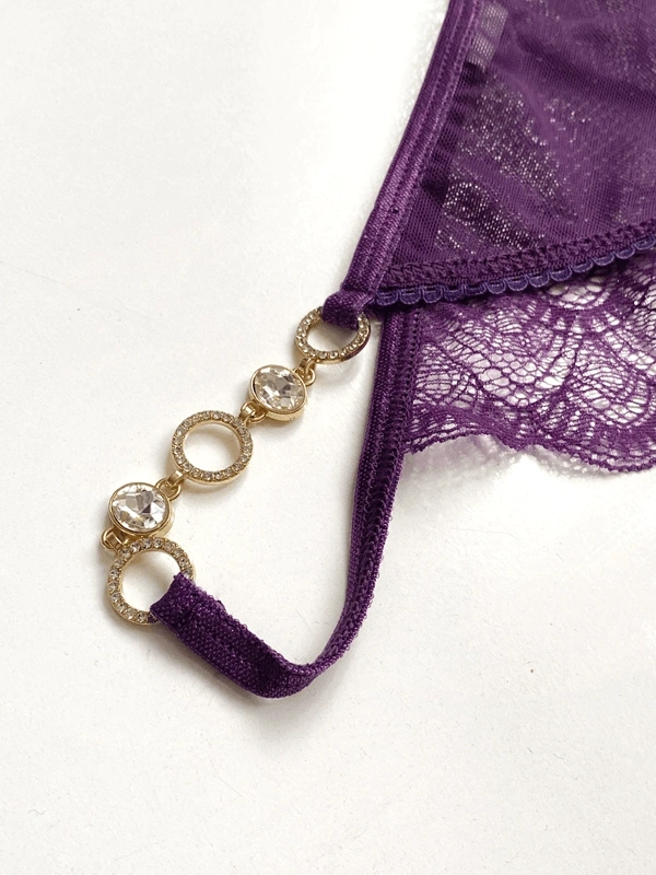 Mor Taş & Dantel Detaylı Tanga