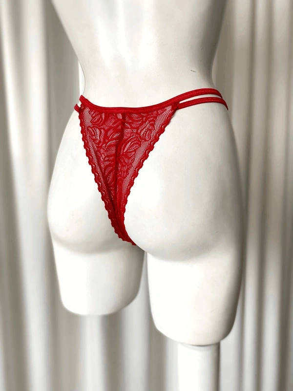 Kırmızı Taş Ve Dantel Detaylı Tanga