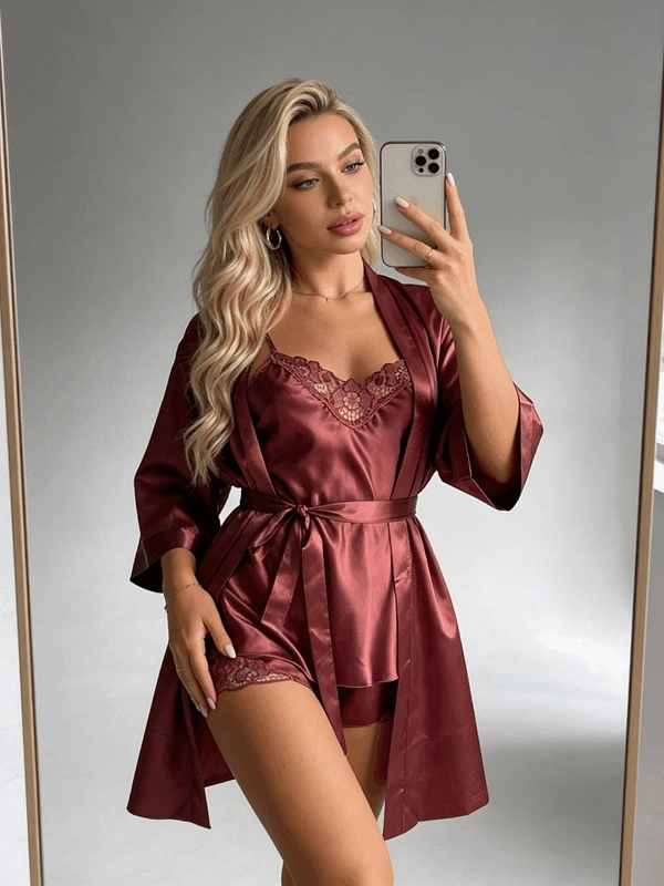 Saten Dantel Detaylı Sabahlık Şortlu Takım