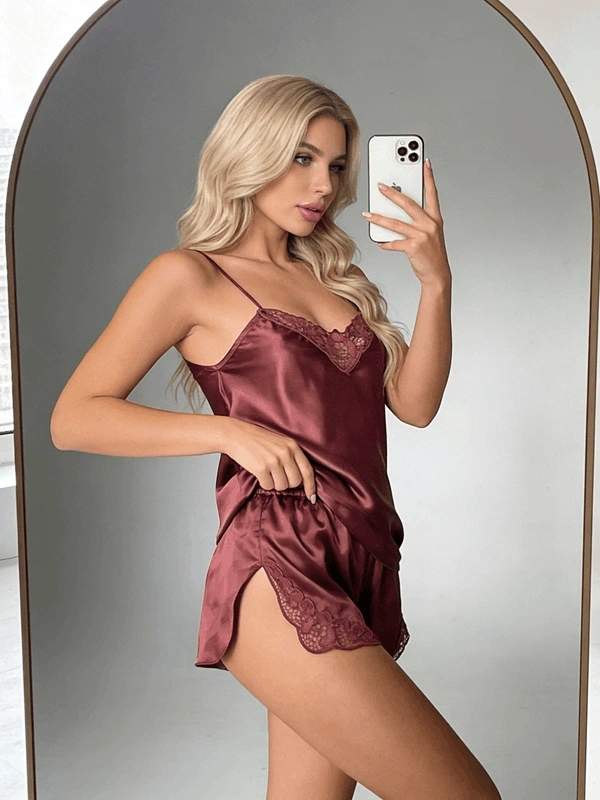 Saten Dantel Detaylı Sabahlık Şortlu Takım