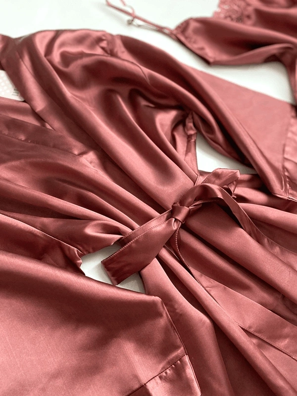 Saten Dantel Detaylı Sabahlık Şortlu Takım