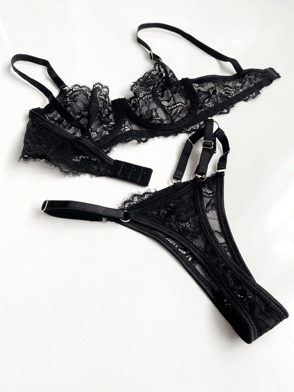Siyah Çıkarılabilir Boyun Aksesuarlı Balenli Dantel Sütyen Takım