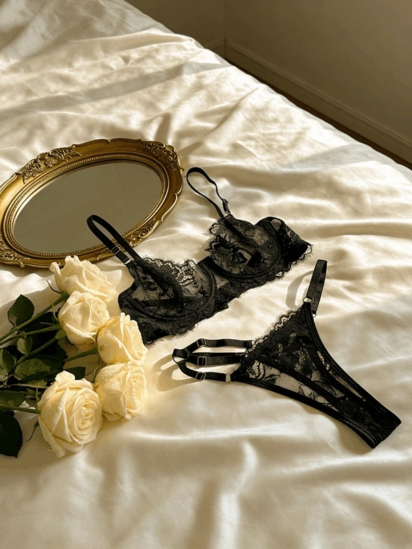 Siyah Çıkarılabilir Boyun Aksesuarlı Balenli Dantel Sütyen Takım