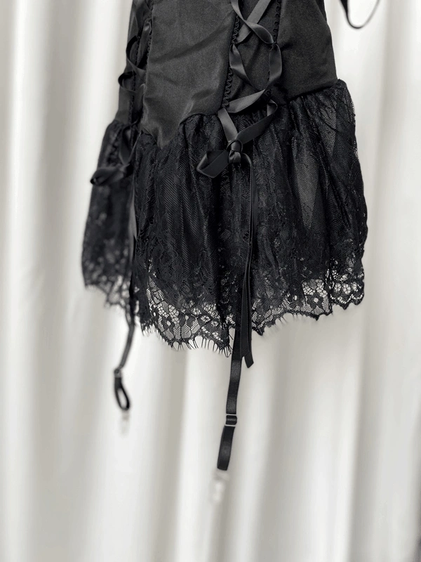 Siyah Dantel Detaylı Jartiyerli Babydoll Takım