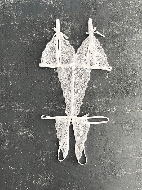 Beyaz Özel Bölgesi Açık Dantel Detaylı Bodysuit