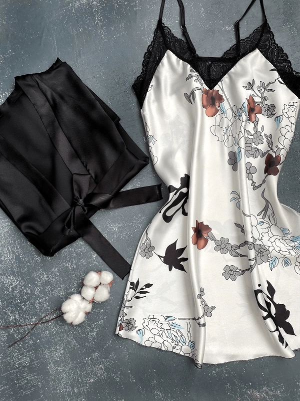 Floral Pattern Dressing Gown Nightgown Set