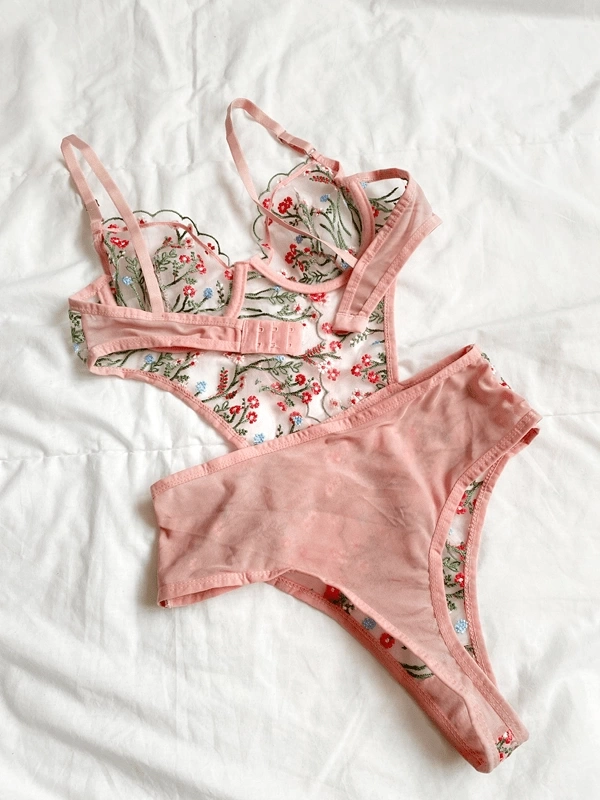 Floral Detailed Bodysuit