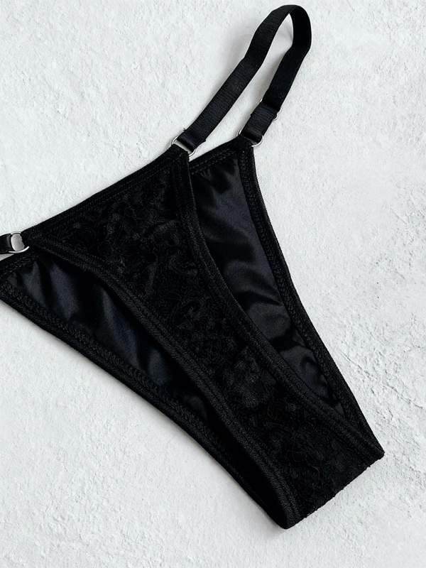 Dantel Detaylı Balenli Sütyen Takım