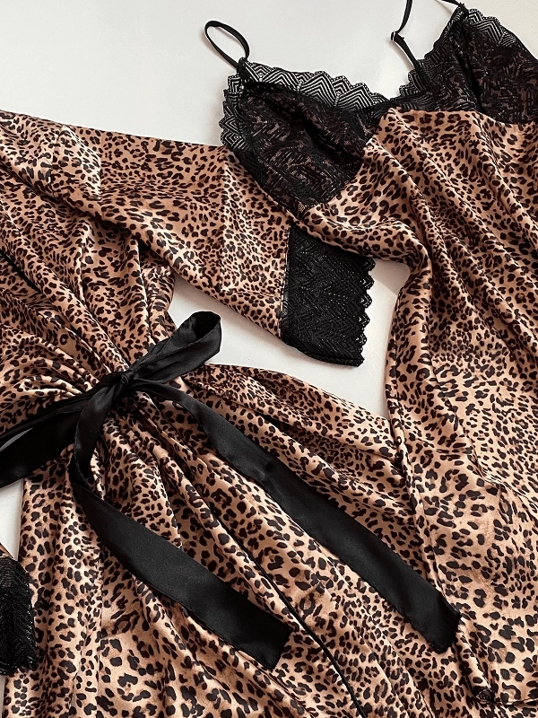 Lace Detailed Leopard Satin Dressing Gown Set