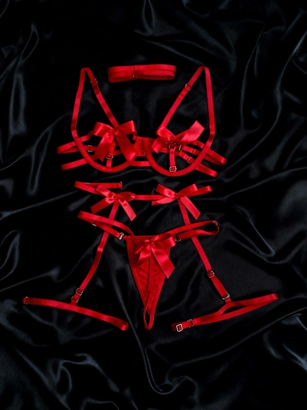 Fiyonk Detaylı Jartiyer Takım