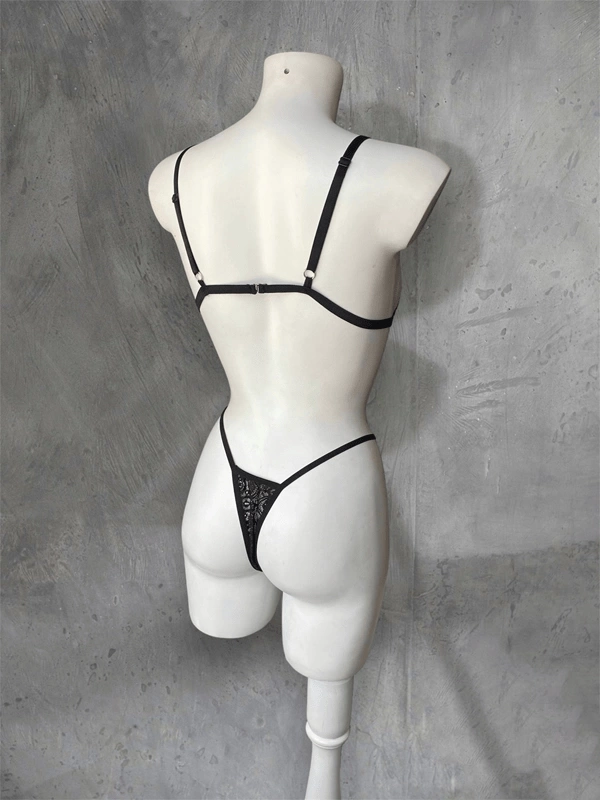 Göğüs Dekolteli Bodysuit