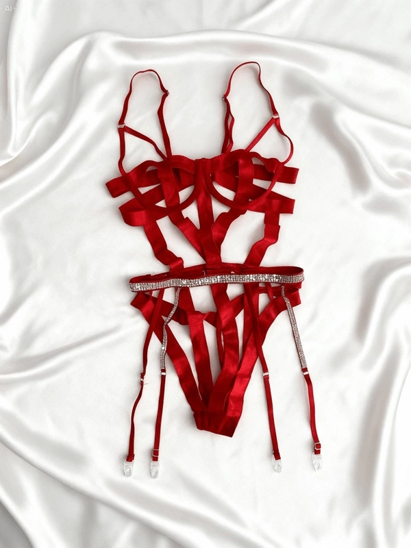 Kırmızı Harness Bodysuit & Taş Baskılı Bacak Bantlı Jartiyer Kemer Kombin