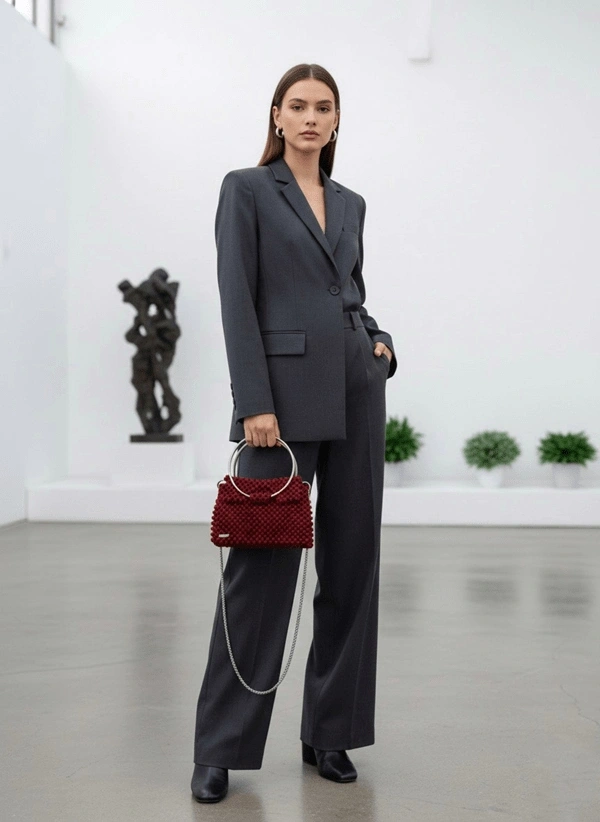 Metal Saplı Kadife Boncuk Çanta