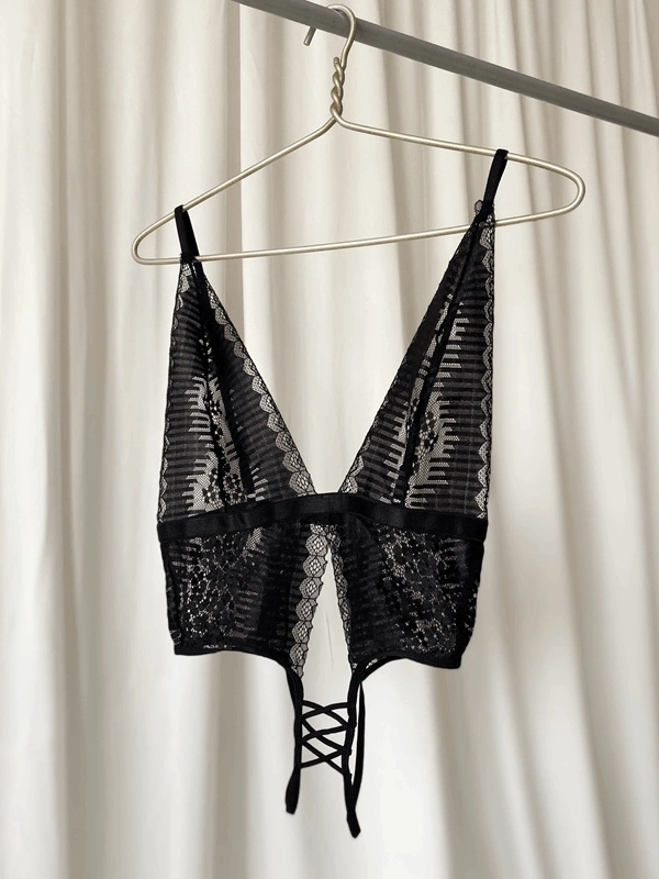 Siyah Özel Bölgesi Açık Dantel Detaylı Bodysuit
