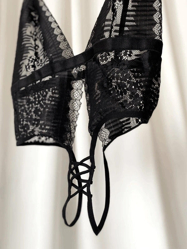 Siyah Özel Bölgesi Açık Dantel Detaylı Bodysuit