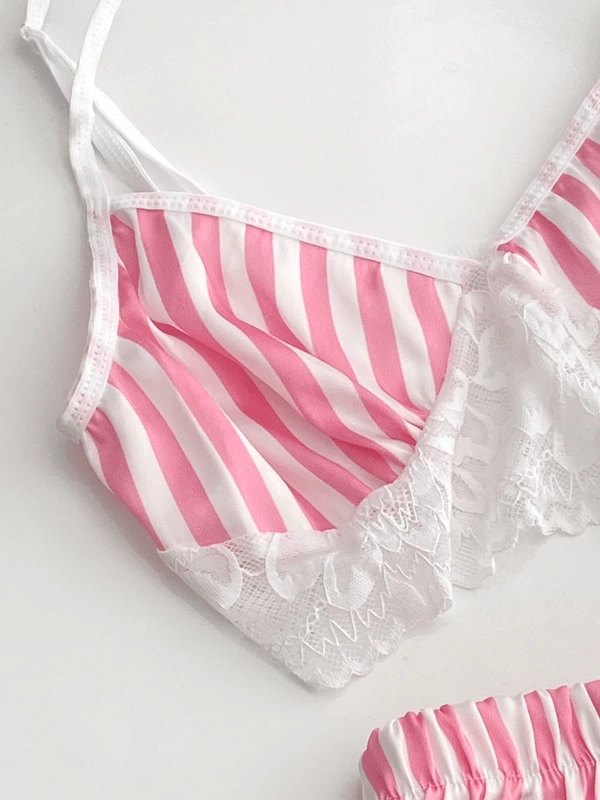 Pembe Çizgili Dantel Detaylı Saten Şortlu Takım