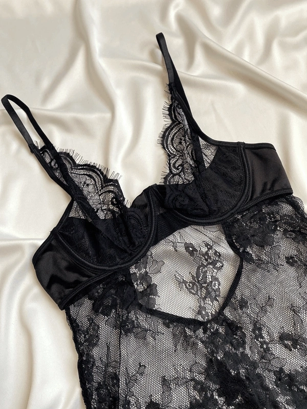 Siyah Derin Göğüs Dekolteli Dantel Premium Babydoll