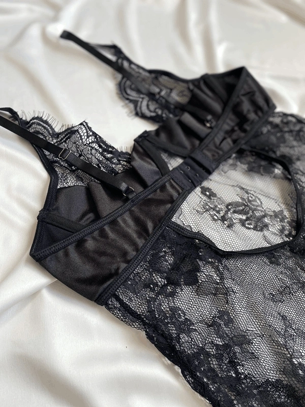 Siyah Derin Göğüs Dekolteli Dantel Premium Babydoll