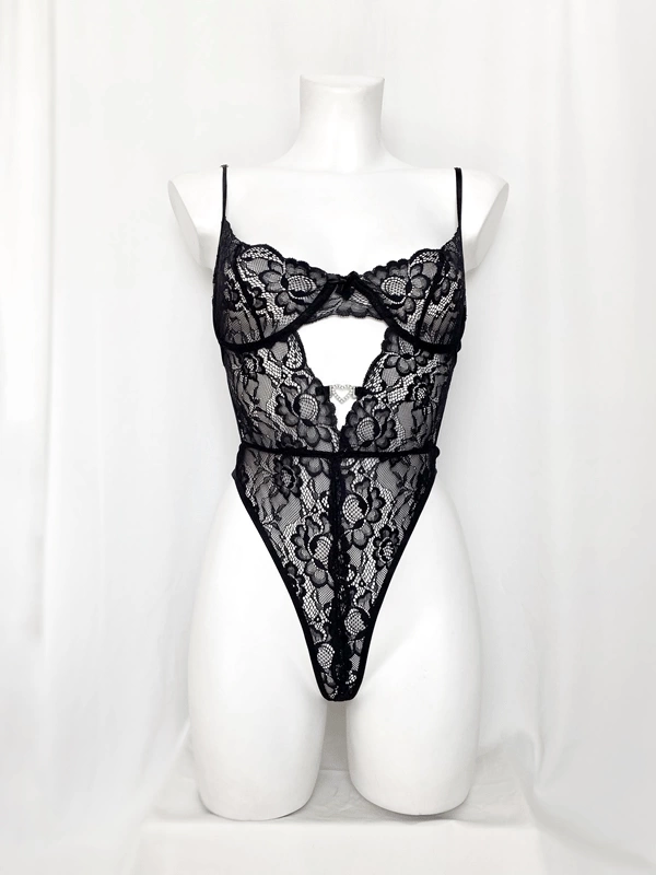 Siyah Kalp Detaylı Bodysuit & Fırfırlı Etekli Jartiyer Takım-GC1905