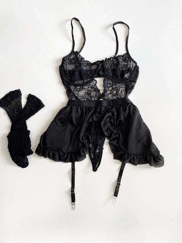 Siyah Kalp Detaylı Bodysuit & Fırfırlı Etekli Jartiyer Takım-GC1905