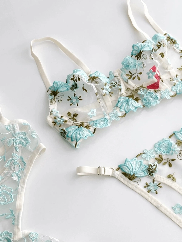 Su Yeşili Çiçek İşlemeli Bodysuit & Sütyen Takım 3 Parça Fantezi Kombin (Gizli Gönderi)