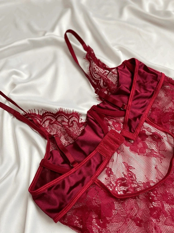 Vişne Derin Göğüs Dekolteli Dantel Private Babydoll