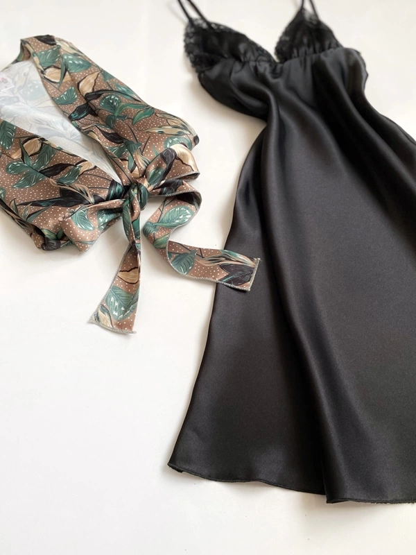 Leaf Patterned Satin Dressing Gown Set