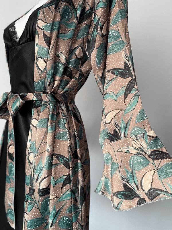 Leaf Patterned Satin Dressing Gown Set