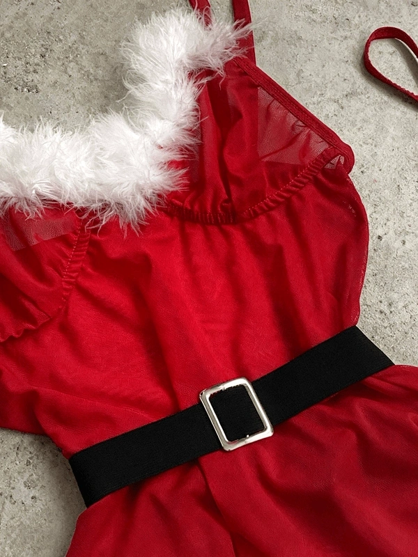 Yılbaşı Özel Eteği Ponpon Detaylı Tüylü Gecelik ❤️