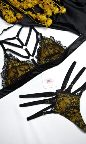 Throat Detailed Yellow Laminated Braset