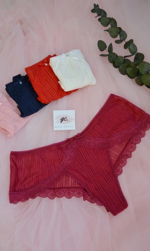 Star Detailed Hipster