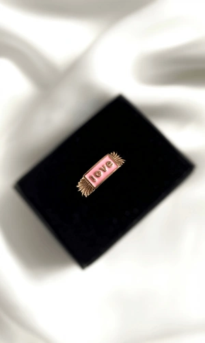 Ayarlanabilir Love Yüzük