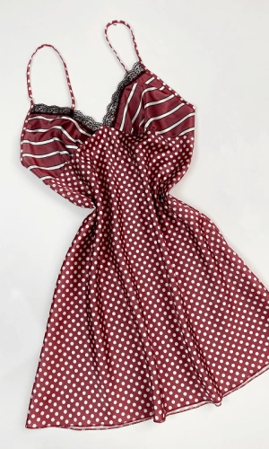 Karlie Saten Gecelik